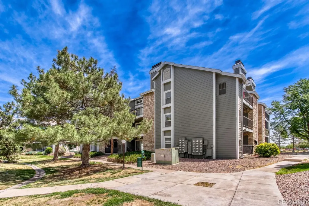8813 Colorado Boulevard Denver CO 80229