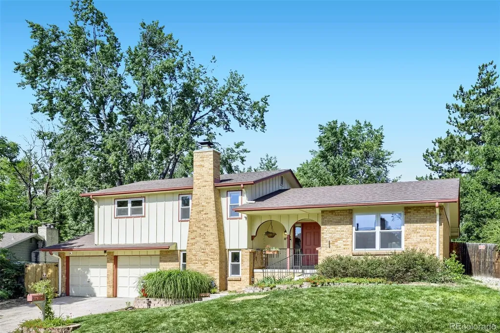 883 S Nelson Way Lakewood CO 80226