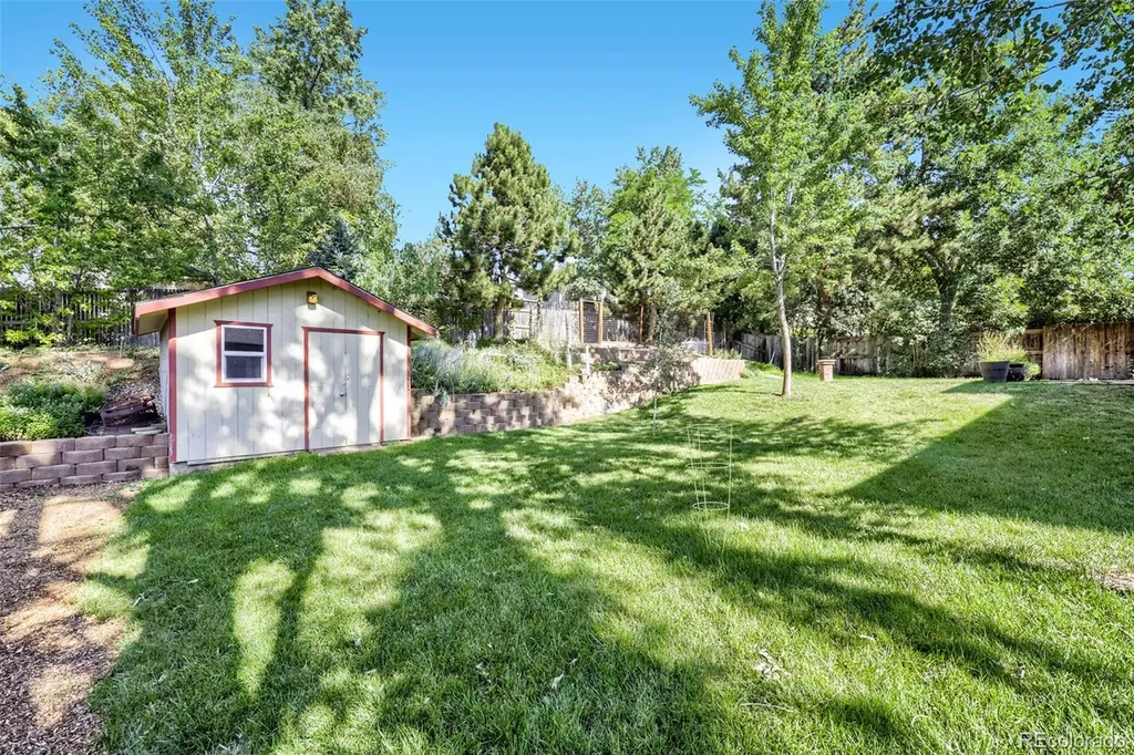 883 S Nelson Way Lakewood CO 80226