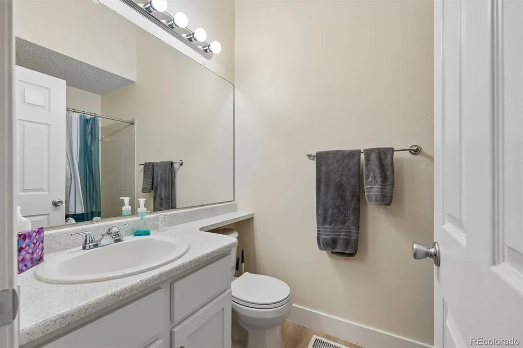 4011 E 94th Avenue E Denver CO 80229