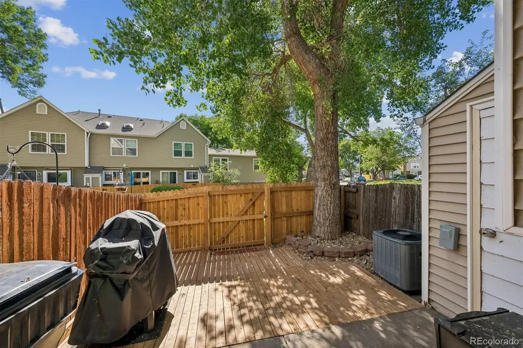 4011 E 94th Avenue E Denver CO 80229