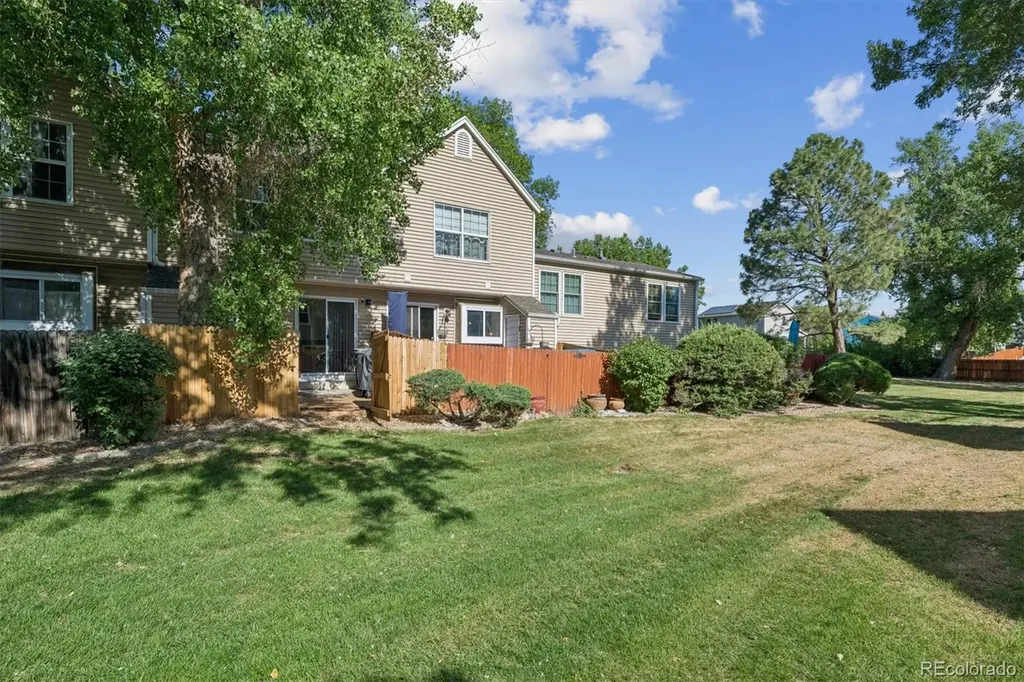 4011 E 94th Avenue E Denver CO 80229