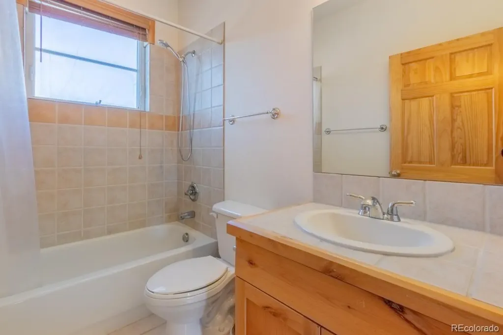 207 Bella Vista Court Grand Lake CO 80447