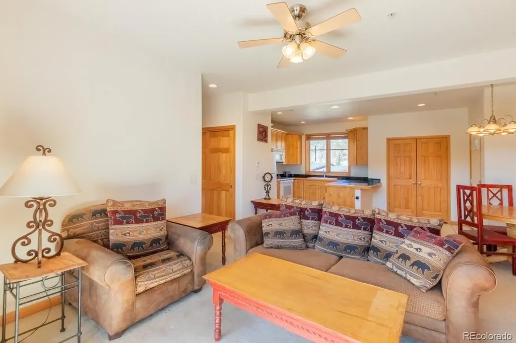 207 Bella Vista Court Grand Lake CO 80447