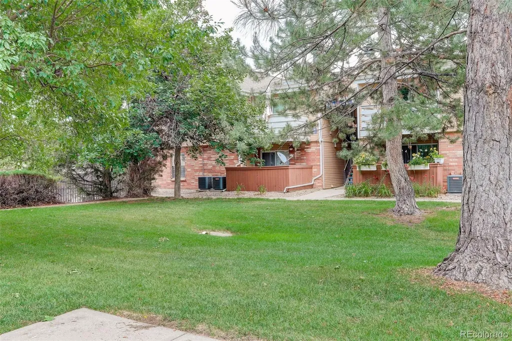 3322 S Ammons Street Lakewood CO 80227