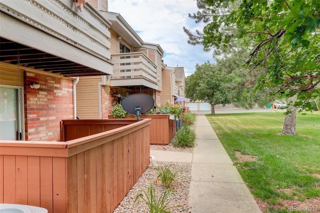 3322 S Ammons Street Lakewood CO 80227