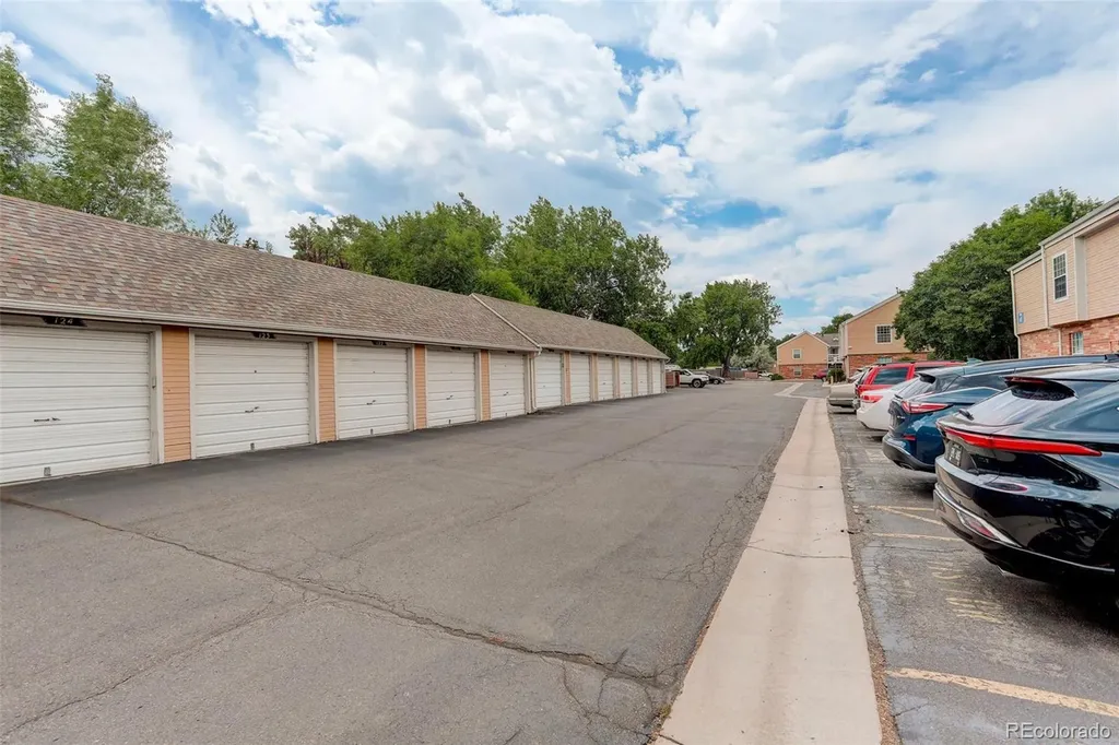 3322 S Ammons Street Lakewood CO 80227
