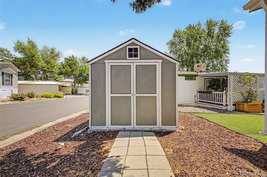 1801 W 92nd Avenue Denver CO 80260