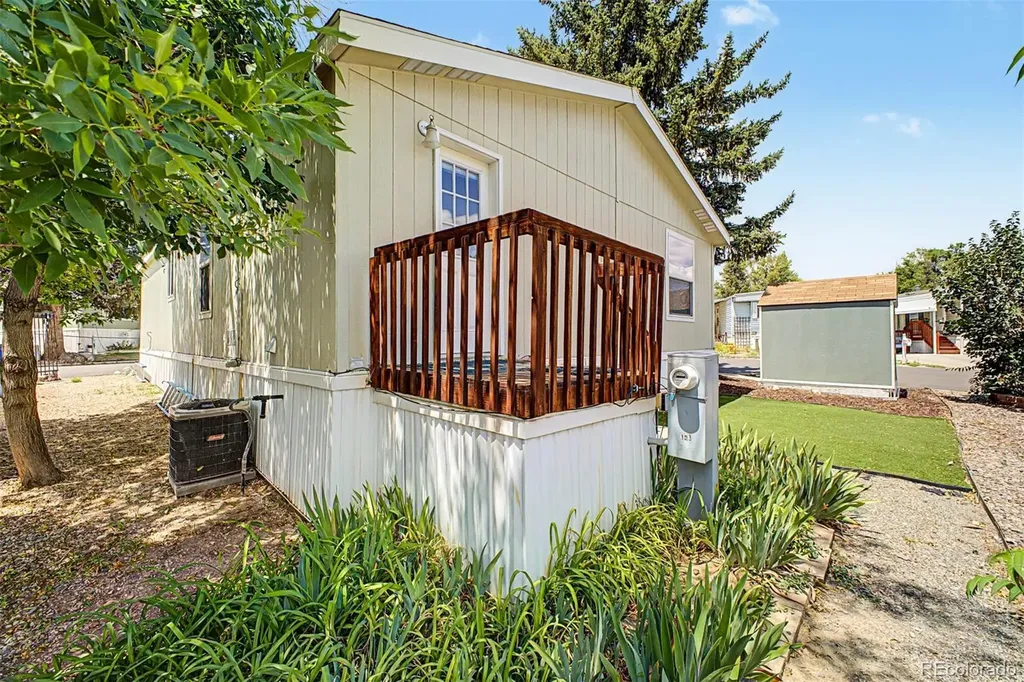 1801 W 92nd Avenue Denver CO 80260