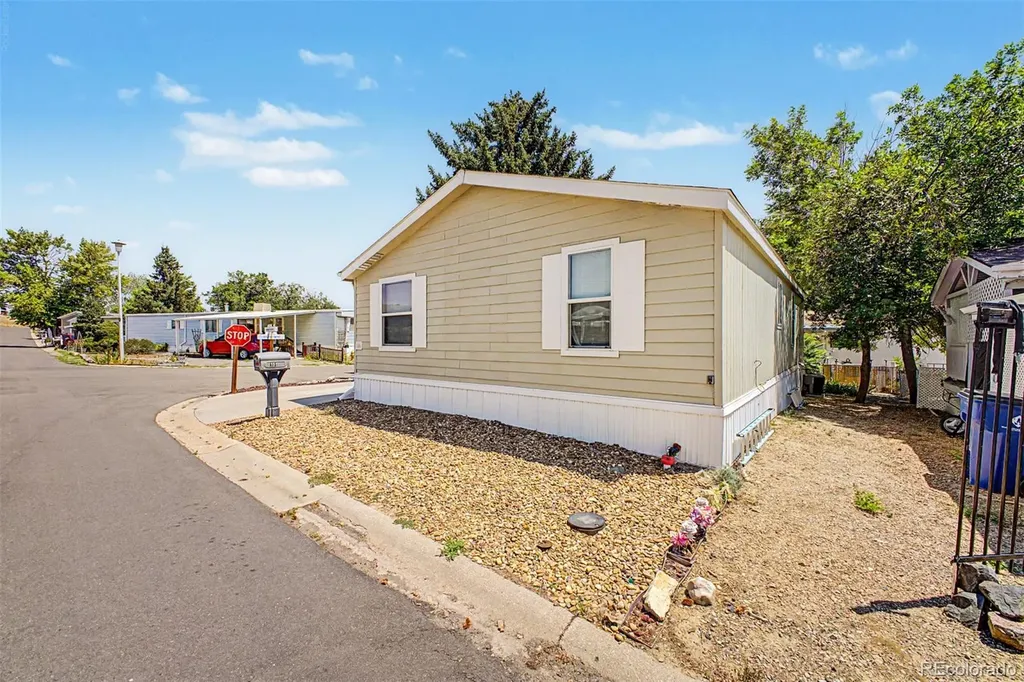 1801 W 92nd Avenue Denver CO 80260