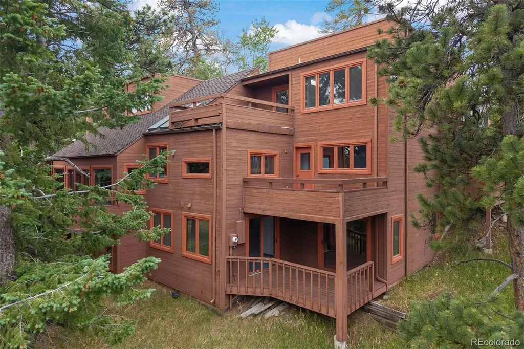 23595 Currant Drive Golden CO 80401