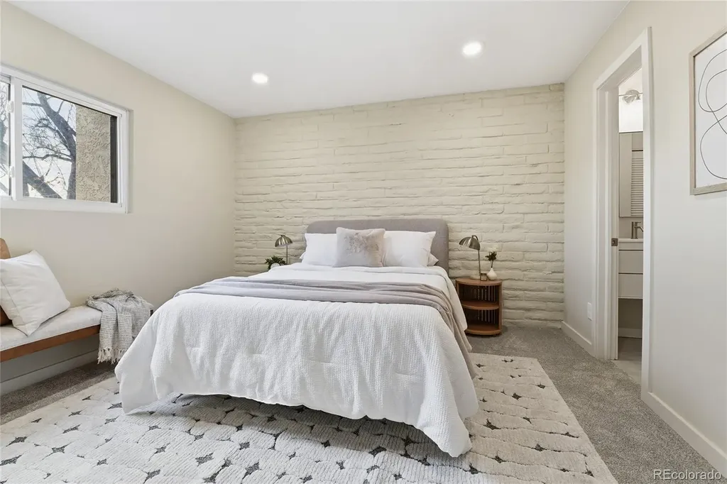 1060 S Parker Road Denver CO 80231