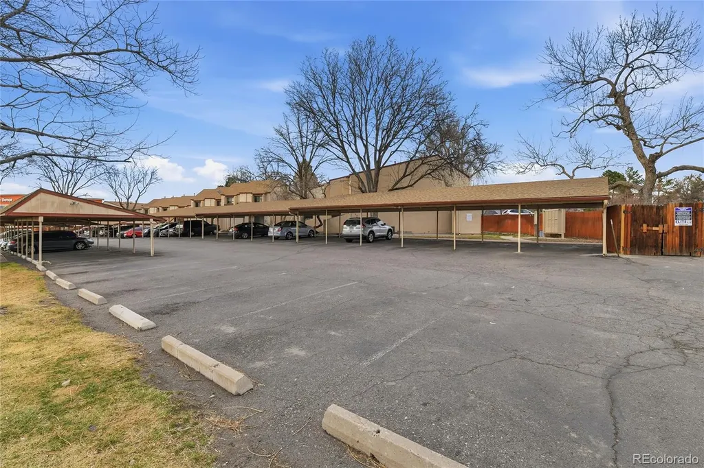 1060 S Parker Road Denver CO 80231