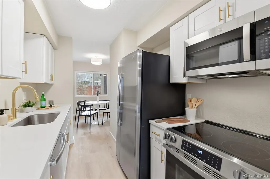 1060 S Parker Road Denver CO 80231