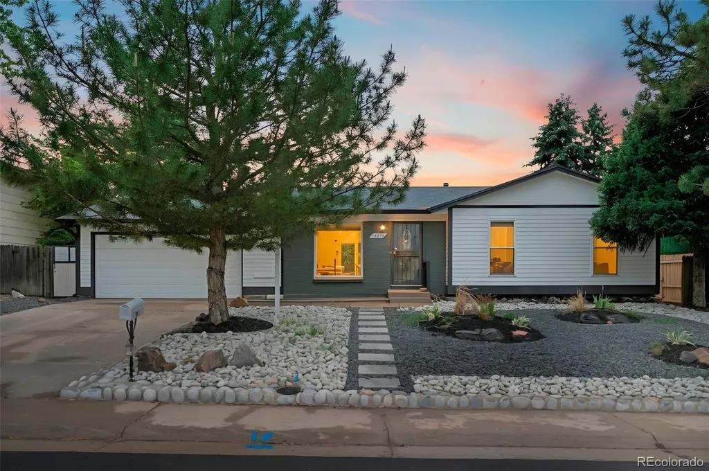 15974 E Baltic Place Aurora CO 80013
