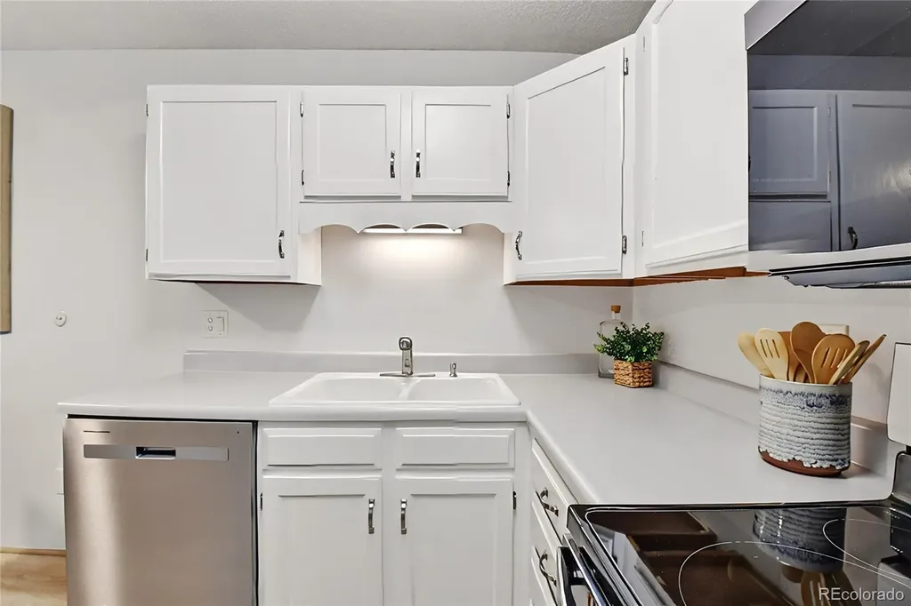 3124 S Wheeling Way Aurora CO 80014