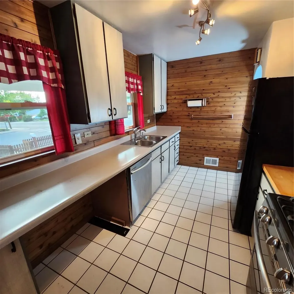3200 S Elati Street Englewood CO 80110