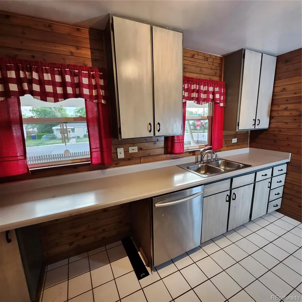 3200 S Elati Street Englewood CO 80110