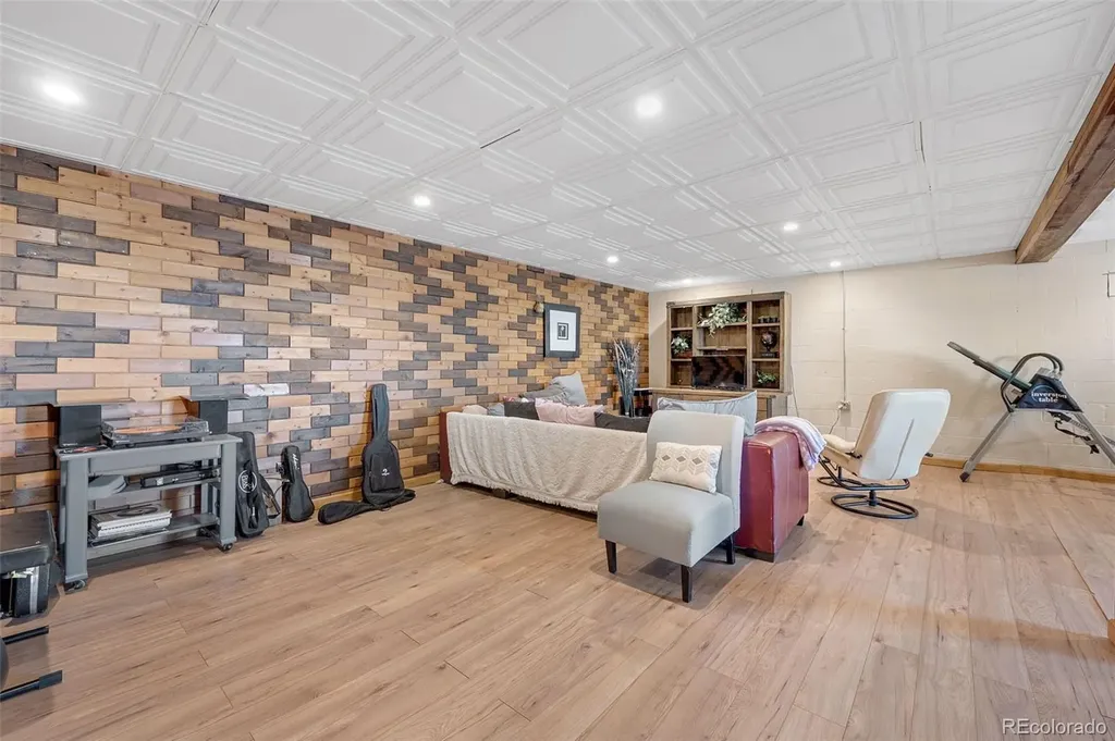 2540 S Kipling Street Lakewood CO 80227
