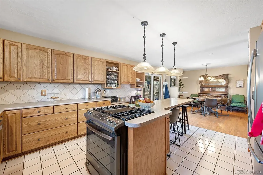 2540 S Kipling Street Lakewood CO 80227