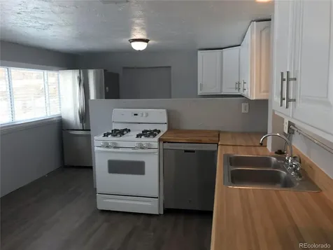 2540 S Kipling Street Lakewood CO 80227