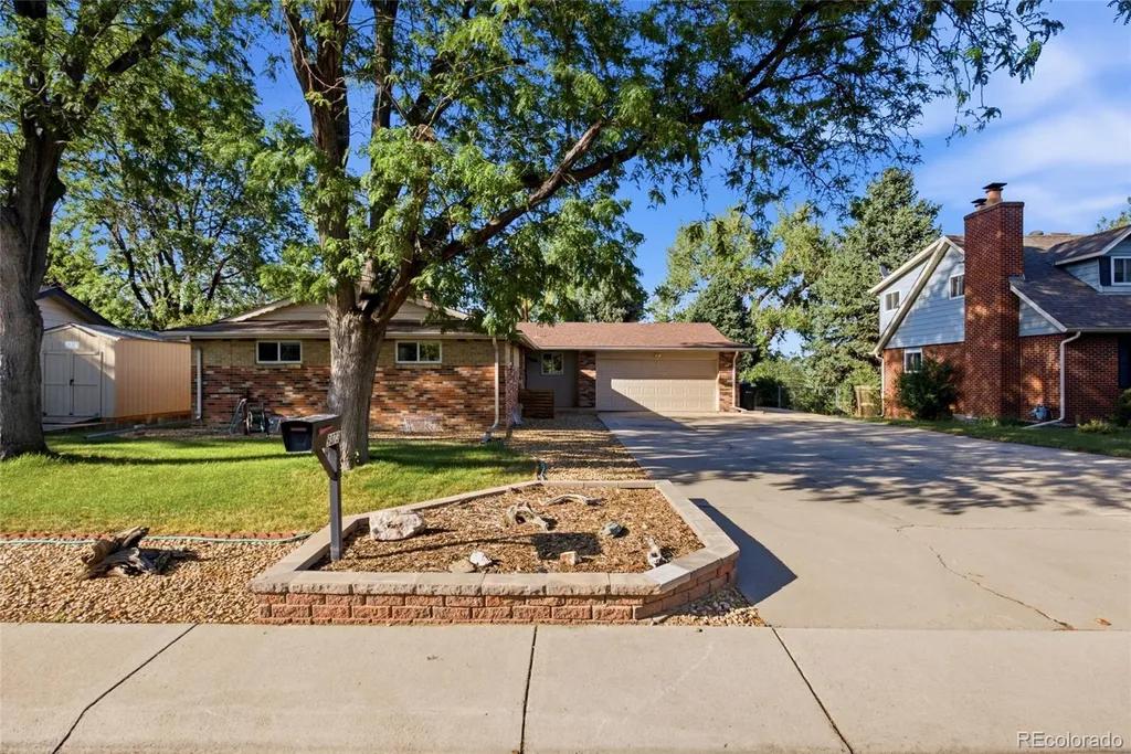 9873 W 77th Avenue Arvada CO 80005