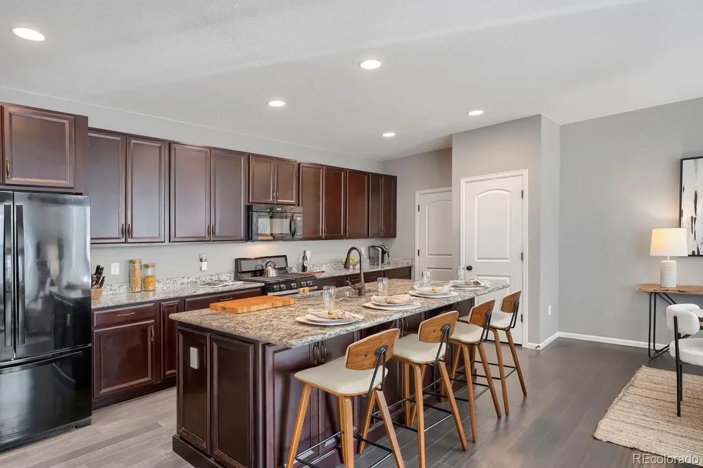 6977 Isabell Lane Arvada CO 80007