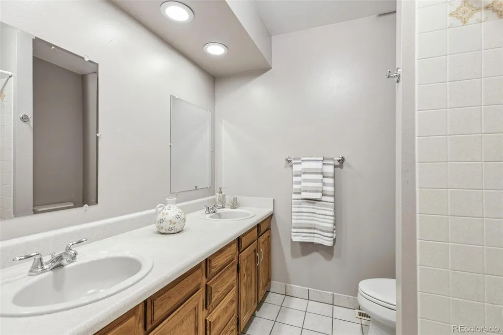 6552 S Saulsbury Court Littleton CO 80123