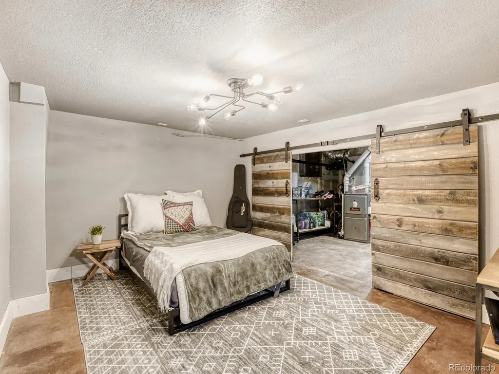 1521 E 29th Avenue Denver CO 80205