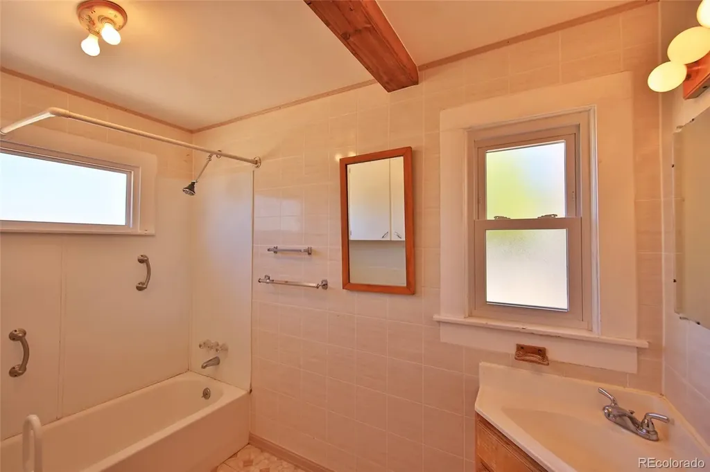 10945 Highway 65 Mesa CO 81643