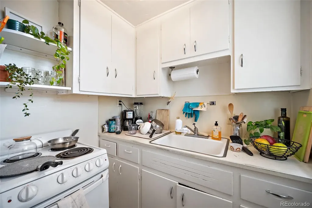 1518 N Wahsatch Avenue Colorado Springs CO 80907