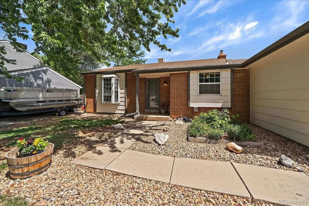 4884 S Braun Street Morrison CO 80465