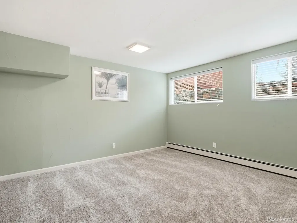 3864 S Quince Street Denver CO 80237