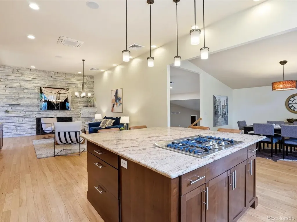 3864 S Quince Street Denver CO 80237
