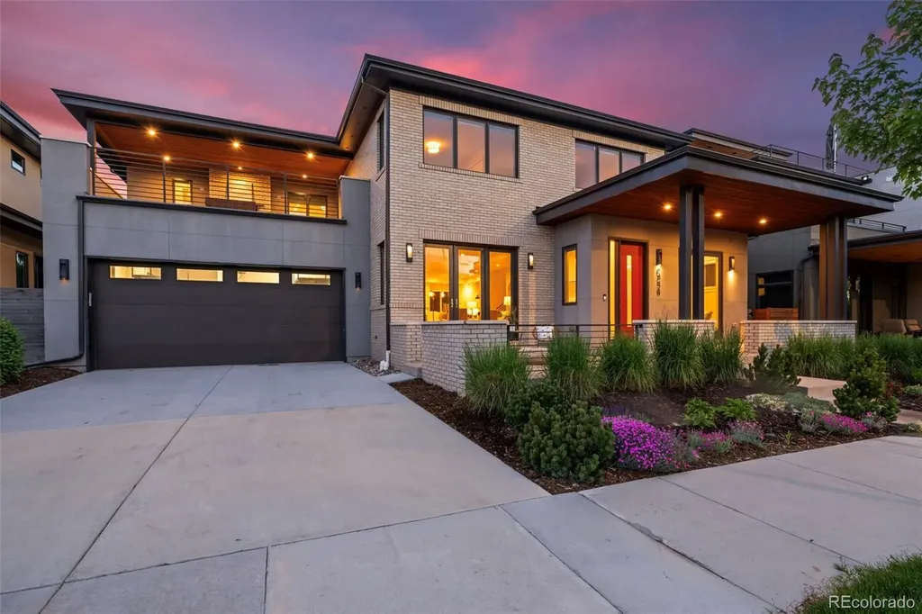 6956 E Archer Place Denver CO 80230