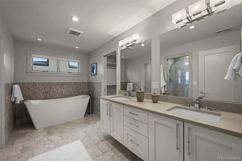 6956 E Archer Place Denver CO 80230