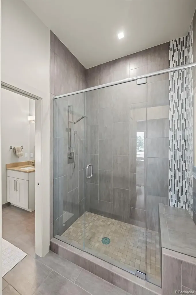 6956 E Archer Place Denver CO 80230