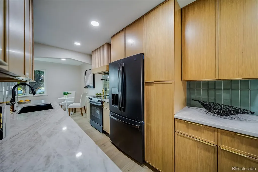 5594 W Iowa Avenue Denver CO 80232