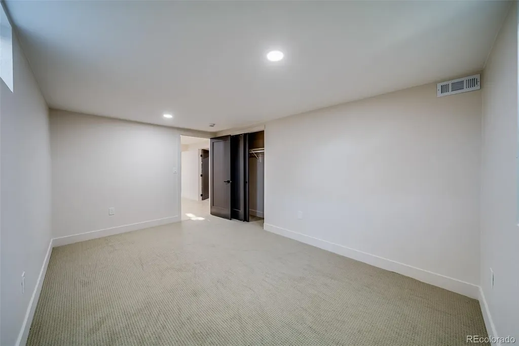 5594 W Iowa Avenue Denver CO 80232