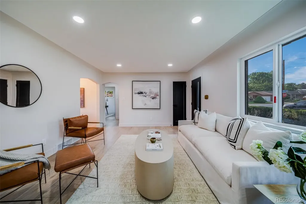 5594 W Iowa Avenue Denver CO 80232