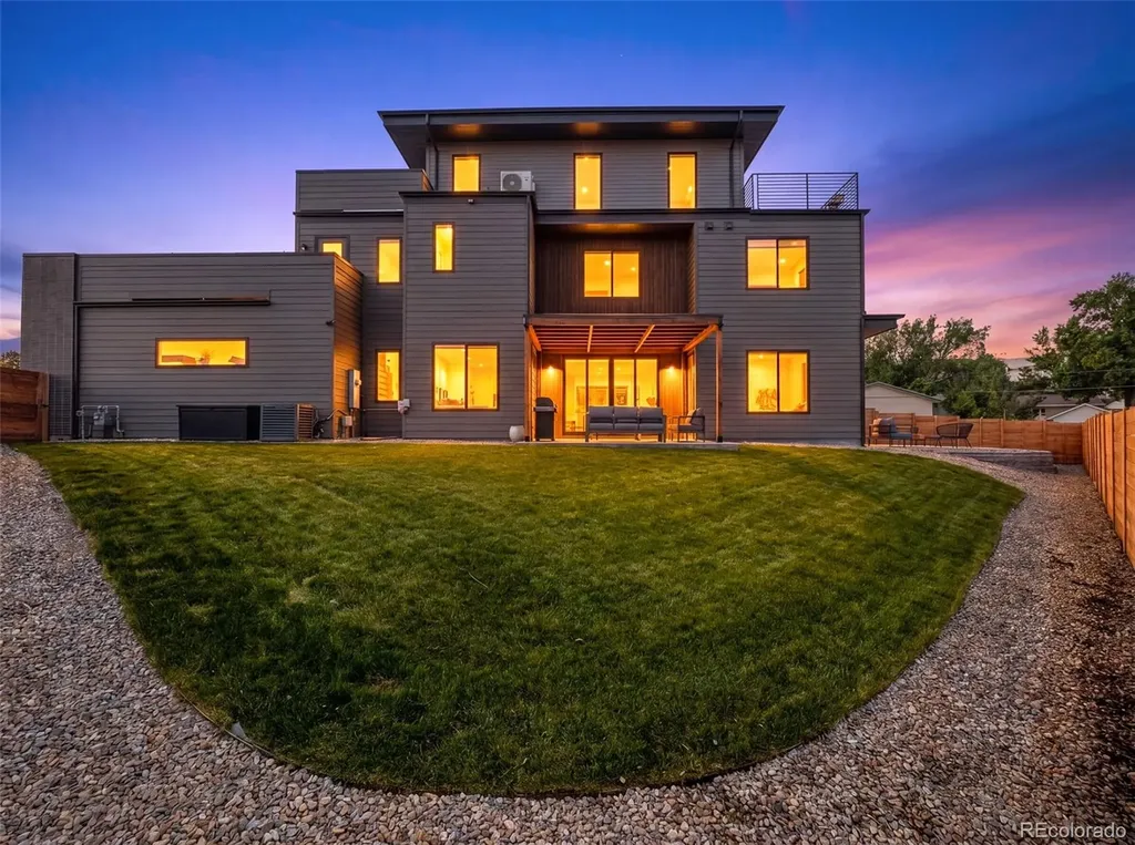 16103 W 14th Avenue Golden CO 80401