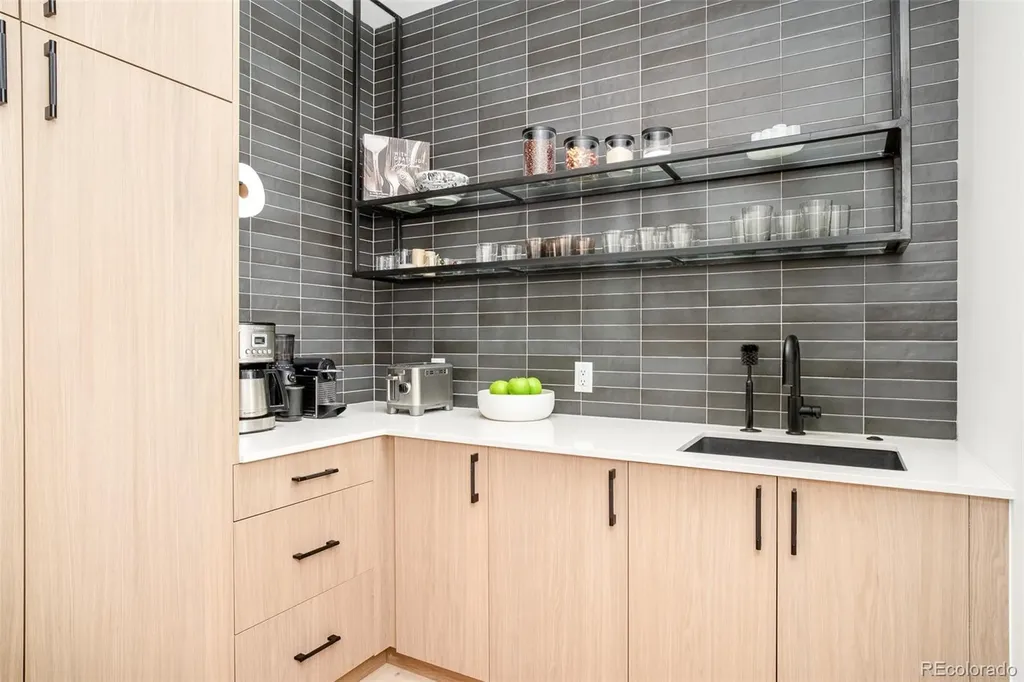 16103 W 14th Avenue Golden CO 80401