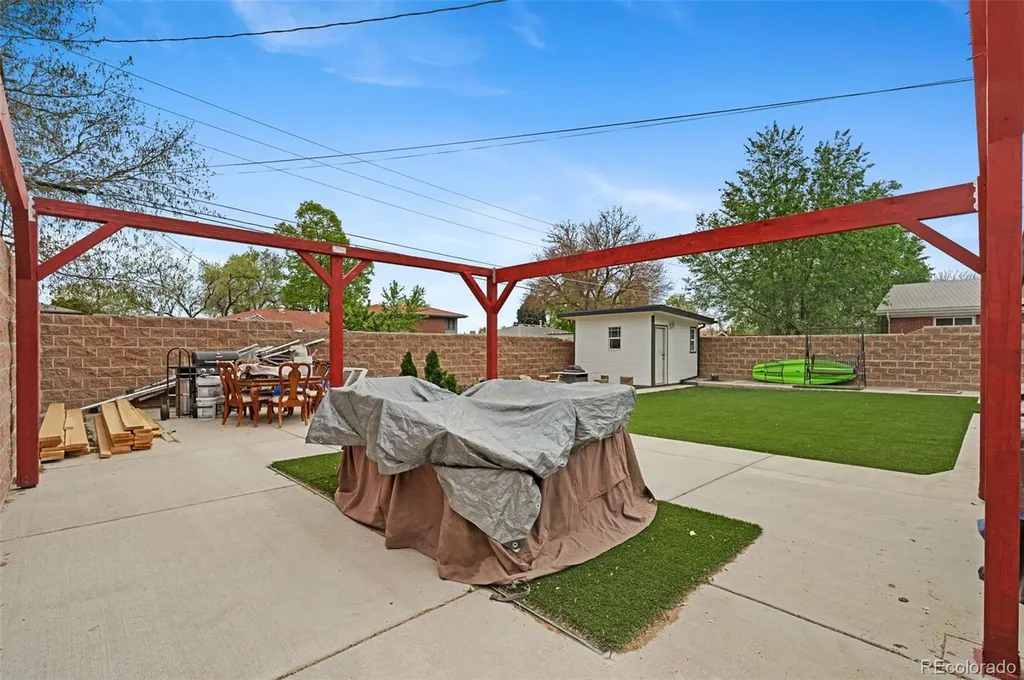 3017 Cimarron Street Aurora CO 80011