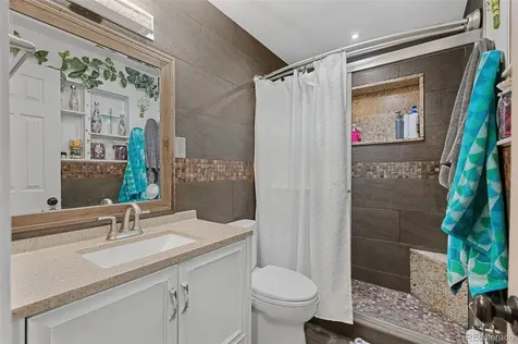 3017 Cimarron Street Aurora CO 80011