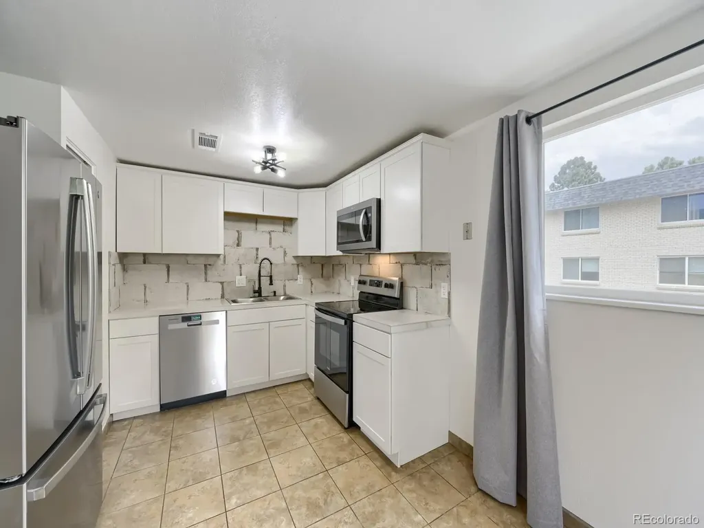 1723 Robb Street Lakewood CO 80215