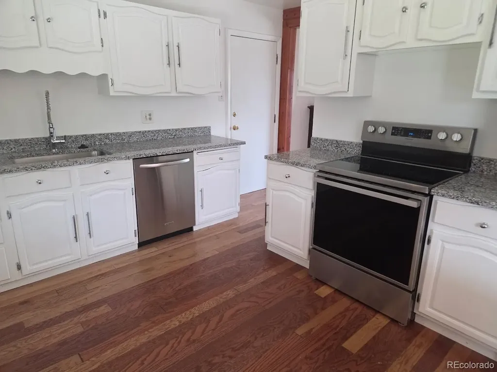 2771 S Perry Street Denver CO 80236