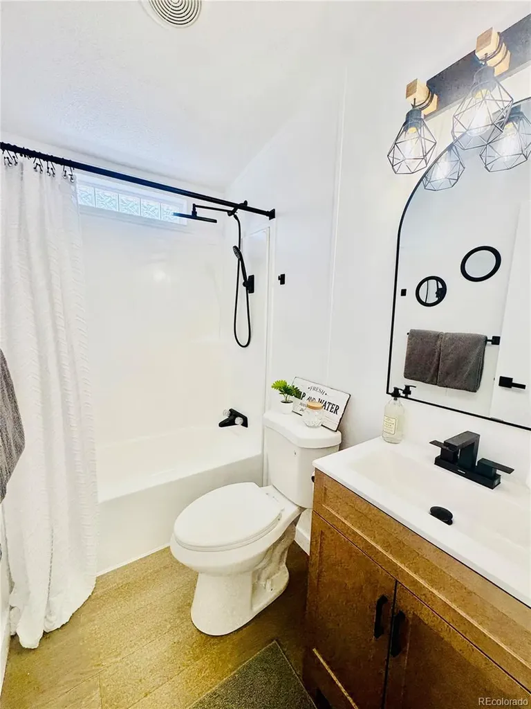 115 Ponderosa Circle Golden CO 80401