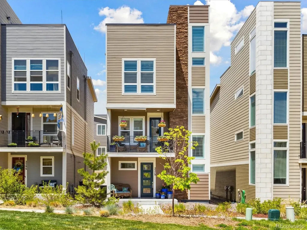 2578 Palau Way Castle Rock CO 80109