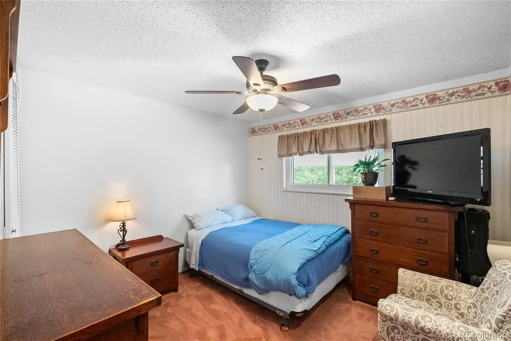 2647 S Linden Court Denver CO 80222