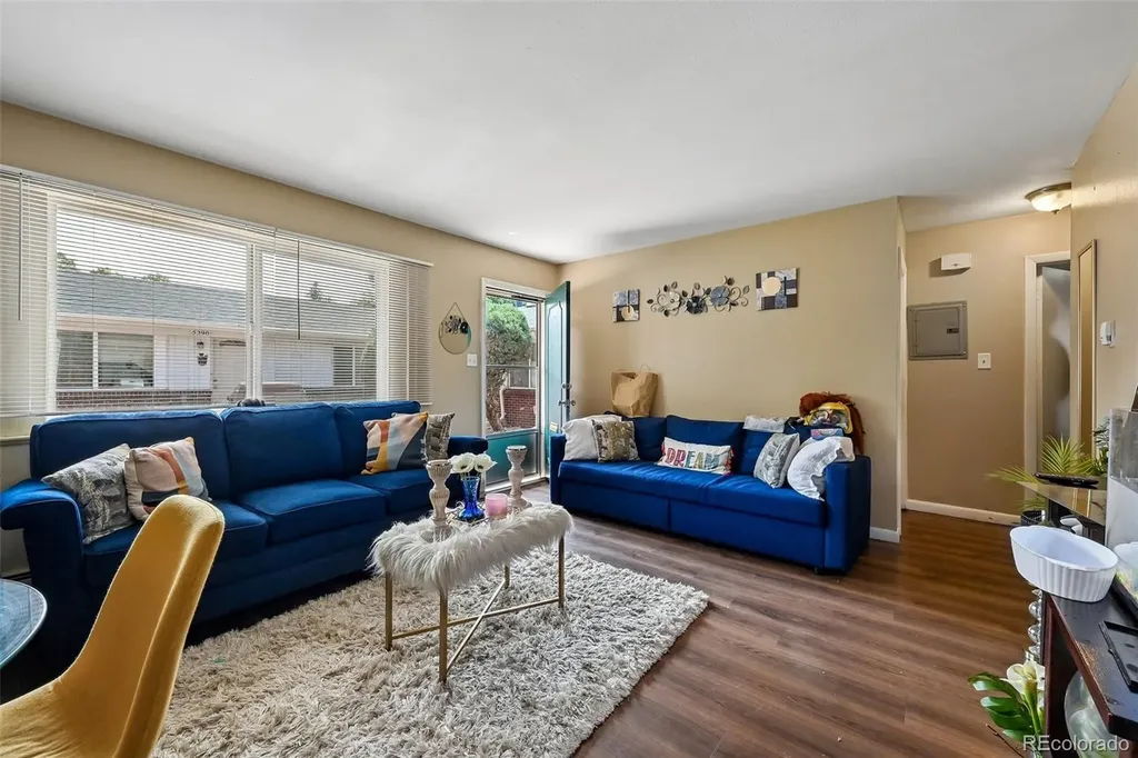 5250 E Warren Avenue Denver CO 80222